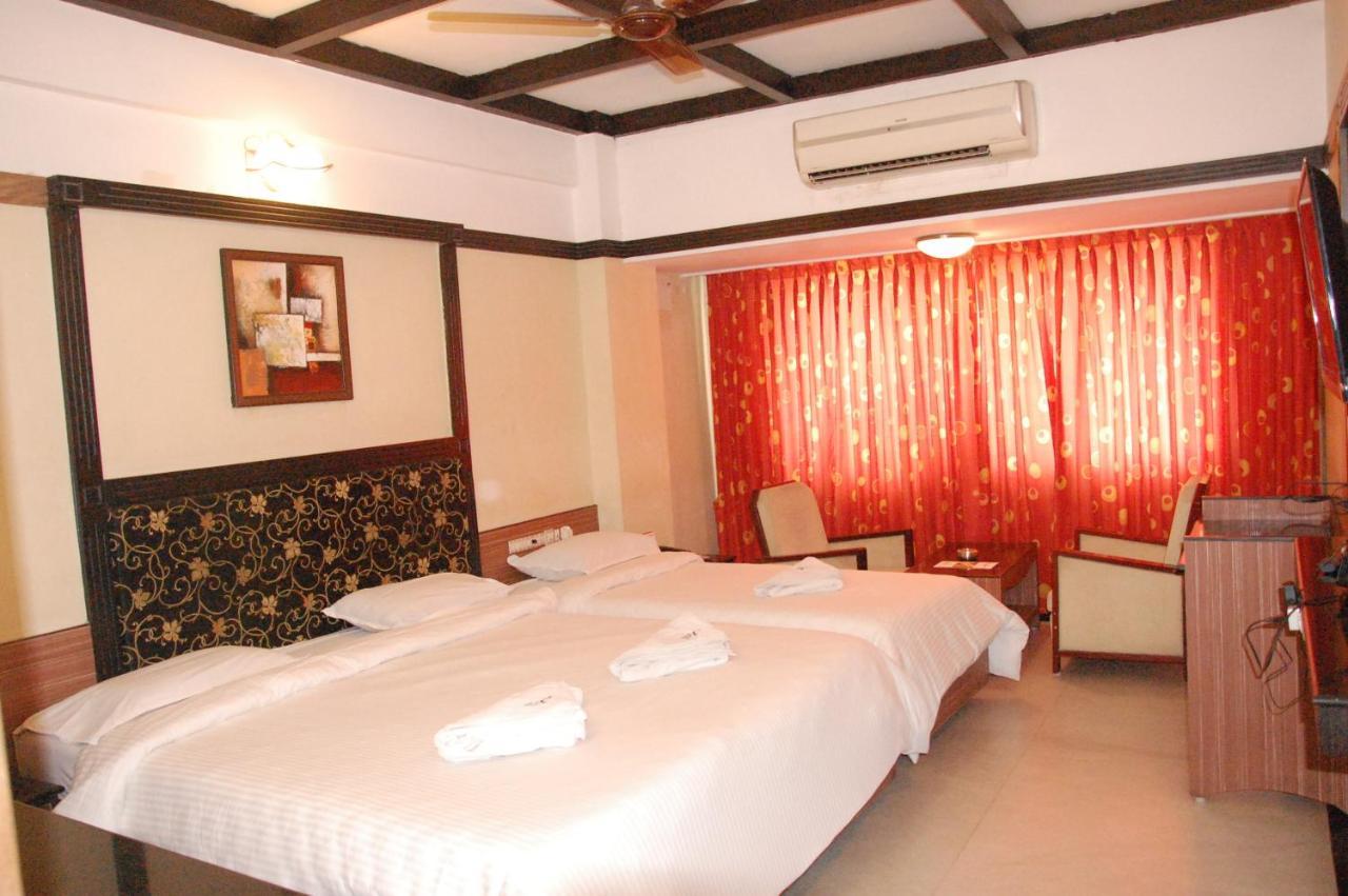 Hotel Blue Star Κοϊμπατόρε Εξωτερικό φωτογραφία